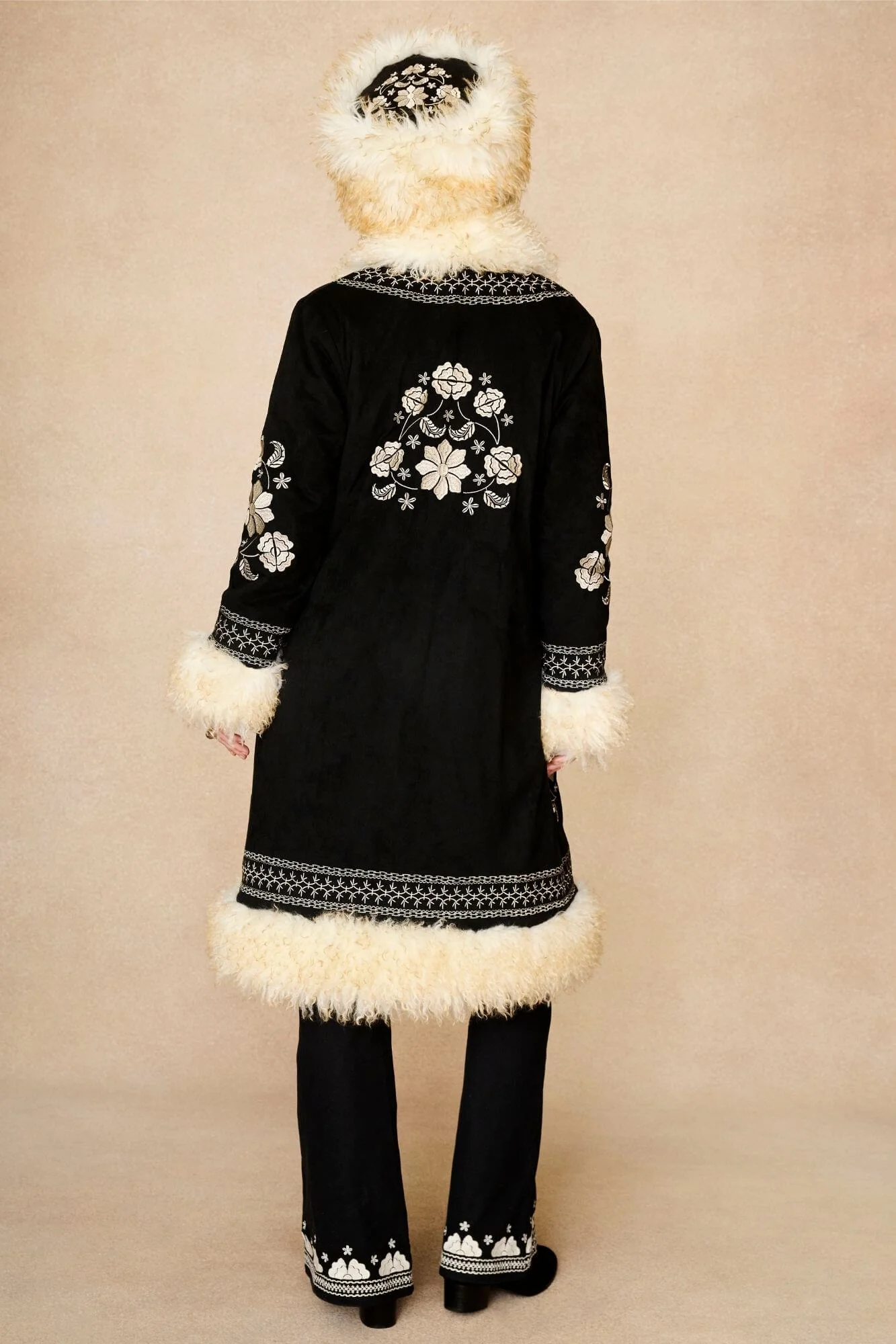 Bianca White Faux Fur Hat - Image 5